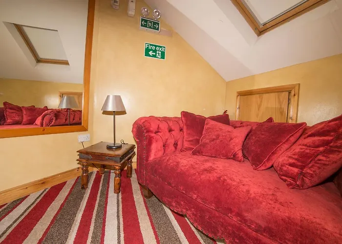 Hotel The Frontier Bridgend